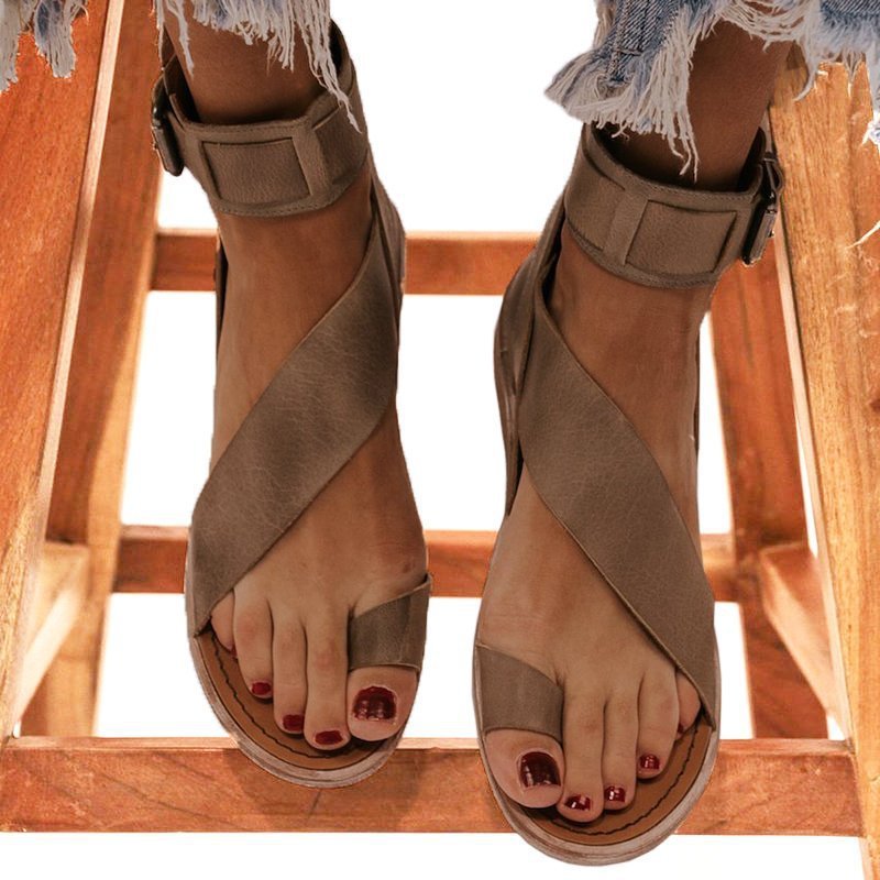 Sandales Hautes Tendance à Découpes – Style Moderne et Confort