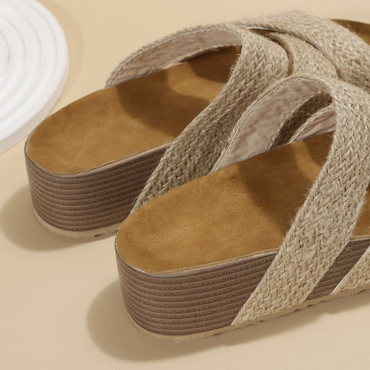 Sandales d'été plates à brides croisées tissées – Chaussures de plage femme