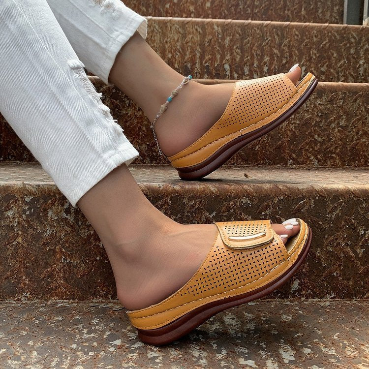 Sandales d'Été Femme – Design Aéré avec Scratch et Semelle Plateforme