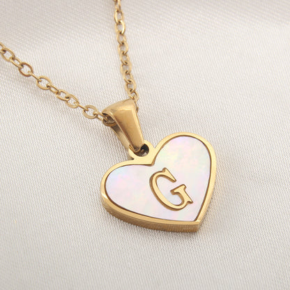 Collier cœur avec lettre personnalisée offert