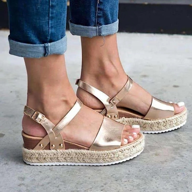 Sandales ouvertes pour femme à bout en forme de bouche de poisson