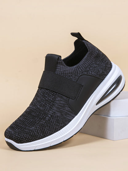 Chaussures de sport décontractées pour femmes en mesh respirant ajouré.