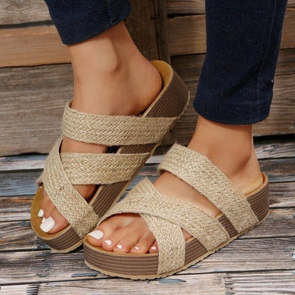 Sandales d'été plates à brides croisées tissées – Chaussures de plage femme