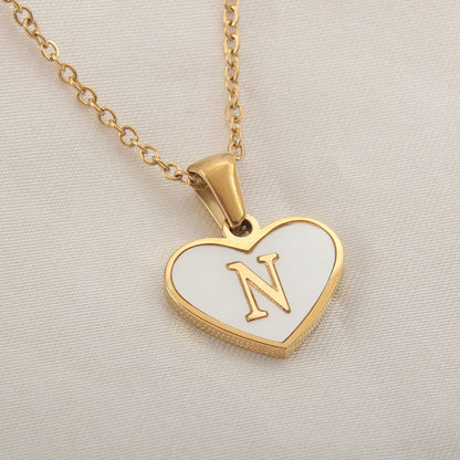 Collier cœur avec lettre personnalisée offert