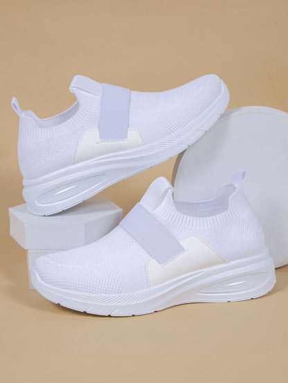Chaussures de sport décontractées pour femmes en mesh respirant ajouré.