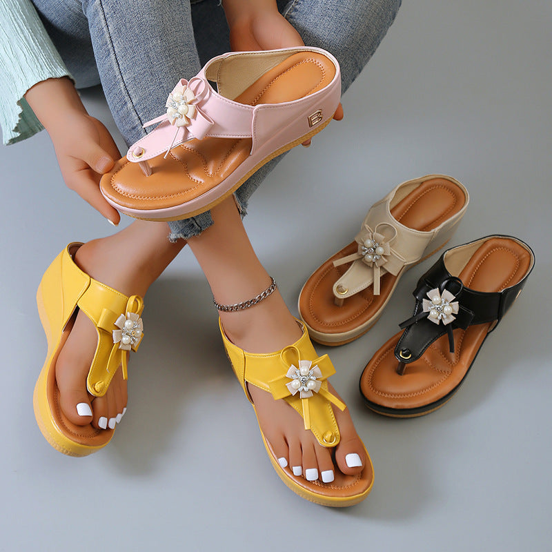 Sandales Fleur & Perle Femme – Élégance Estivale à Talon Compensé
