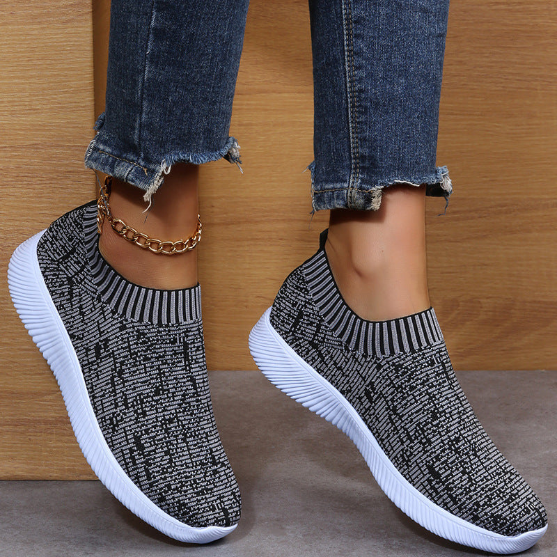 Baskets plates en chaussettes tricotées Stripe, idéales pour courir et marcher.